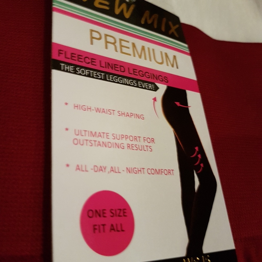 Hi Waist Fleece Lined Leggings Berry - Picture 5 of 8